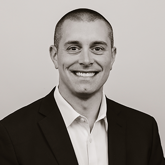 Headshot of Thomas Szieber